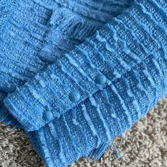 L'Agence Angelina Tweed Fringe Blazer in Riviera Blue in Size 8 Strong Shoulders - Picture 8 of 13